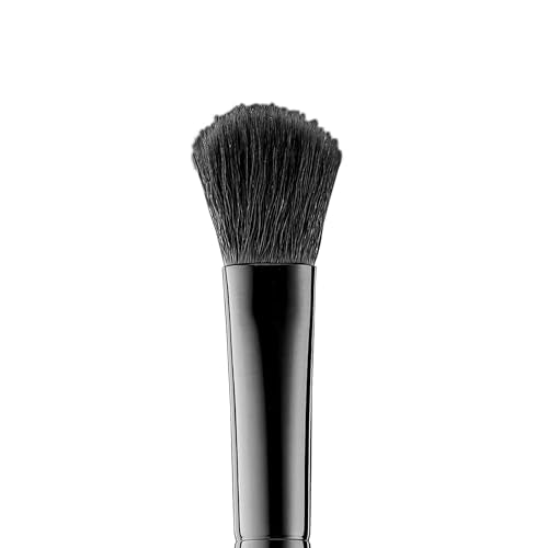 e.l.f. Blending Brush, Makeup Brush For Blending Eyeshadow & Concealer, Dome-Shaped, Made With Synthetic Bristles, Vegan & Cruelty-Free