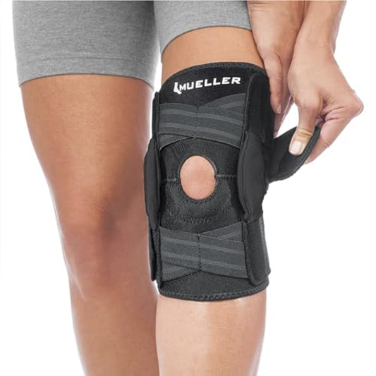 MUELLER Sports Medicine Self Adjusting Hinged Knee Brace for Men and Women, Knee Stabilizer for Compression and Pain Relief Support, Ideal for Arthritis, Sprains, Black, One Size