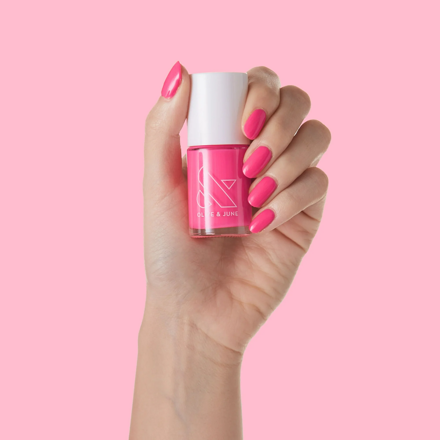 Olive & June Long Lasting Nail Polish | Plump, Gel-Like Finish No Lamp Needed | Lasts up to 10 days | Salon-Quality at Home | 15-Free, Vegan Cruelty-Free Chip-Resistant | Hot Strawberry
