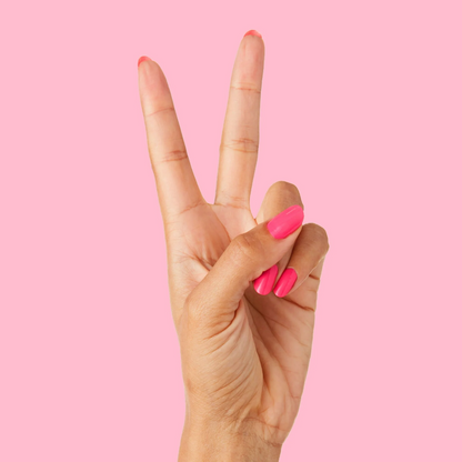 Olive & June Long Lasting Nail Polish | Plump, Gel-Like Finish No Lamp Needed | Lasts up to 10 days | Salon-Quality at Home | 15-Free, Vegan Cruelty-Free Chip-Resistant | Hot Strawberry