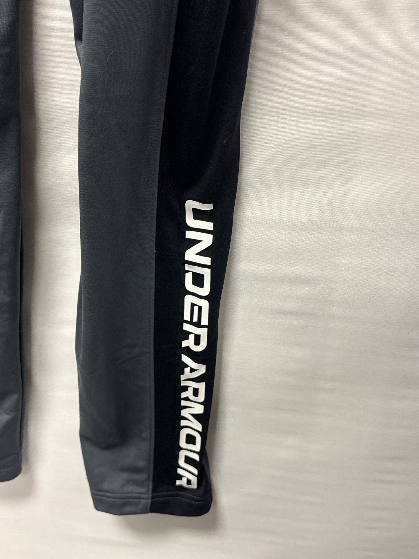 Under Armour Men's Brawler Pants, Pitch Gray (012)/White, Large Tall NWOT