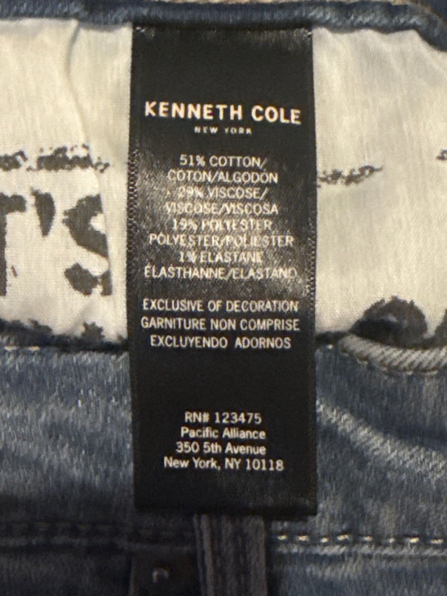 Kenneth Cole Jess Skinny Jeans Size 6 NWT Distressed Medium Wash 10 Rise 27 Ins