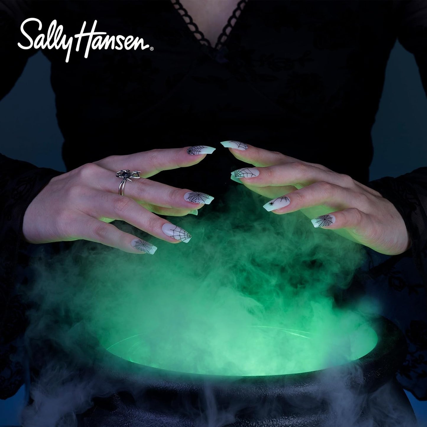 Sally Hansen Salon Effects® Perfect Manicure, Spyder-Light, Press On Nails, Non-Damaging Adhesive Tabs, File, and Alcohol Pad Included