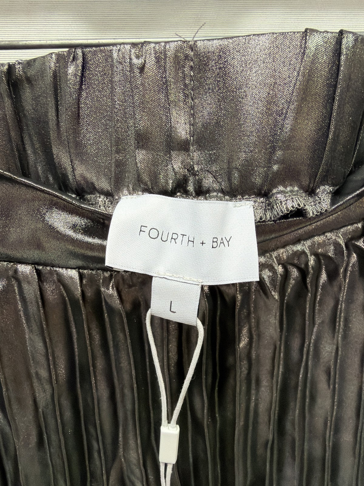 Fourth + Bay Silver Metallic Pleated Midi Skirt NWT Size Large Accordion Shiny