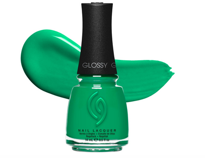 China Glaze CG Emerald Bae Nail Lacquer Vibrant Emerald Green Nail Polish Long Lasting Quick Dry Chip Resistant Glossy Finish for Salon DIY Manicure 0 5 fl oz
