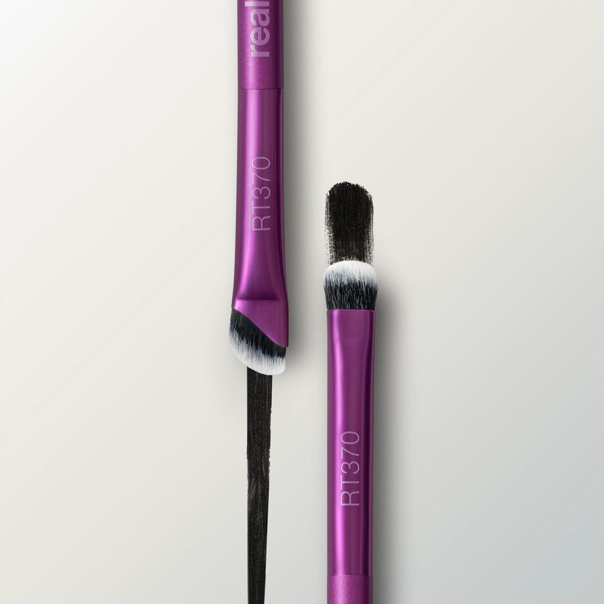 Real Techniques Liner and Smudge Brush
