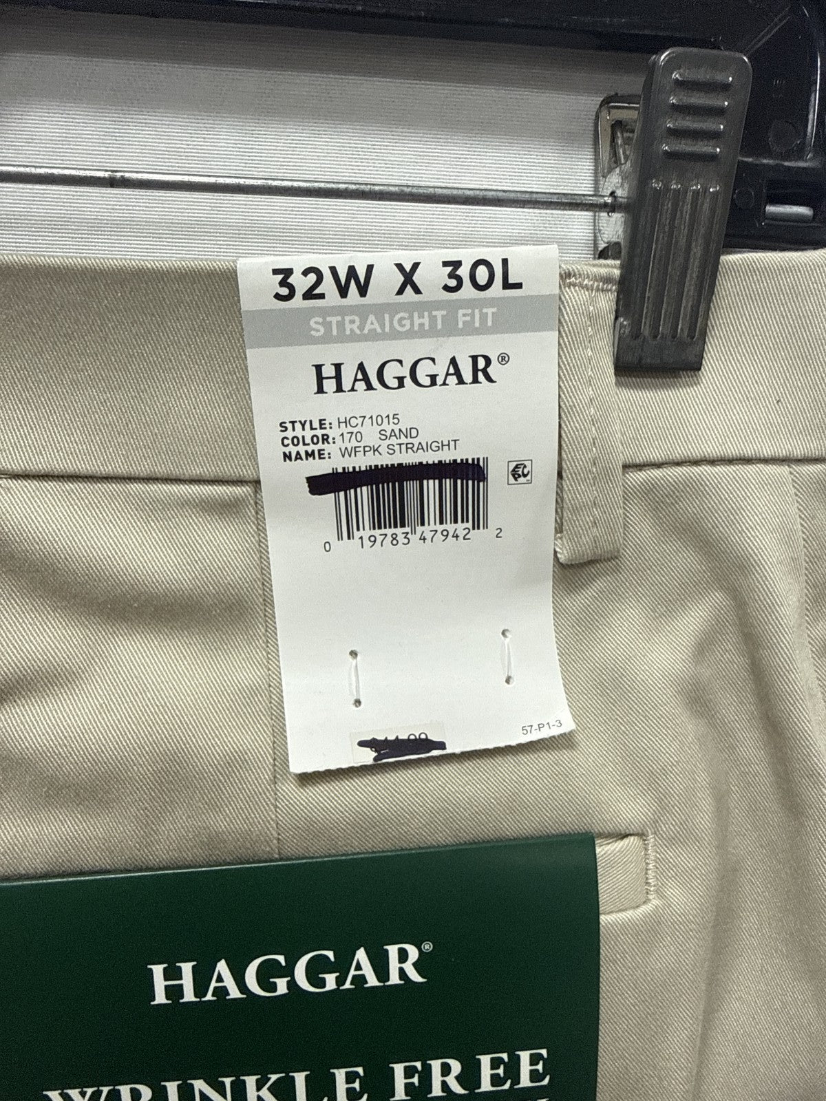 Haggar Men's Wrinkle Free Performance Khaki Straight Fit Flat Front Pant 32X30