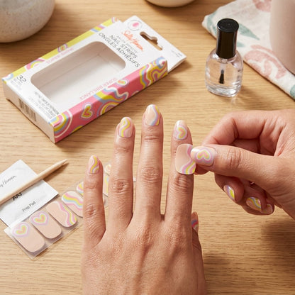 Sally Hansen Salon Effects Nail Strips | No UV Light Needed, No Dry Time, Long-Lasting, Non-Damaging | 32 Nail Strips, 1 Cuticle Stick, Nail File, Prep Pad | Call It Magic